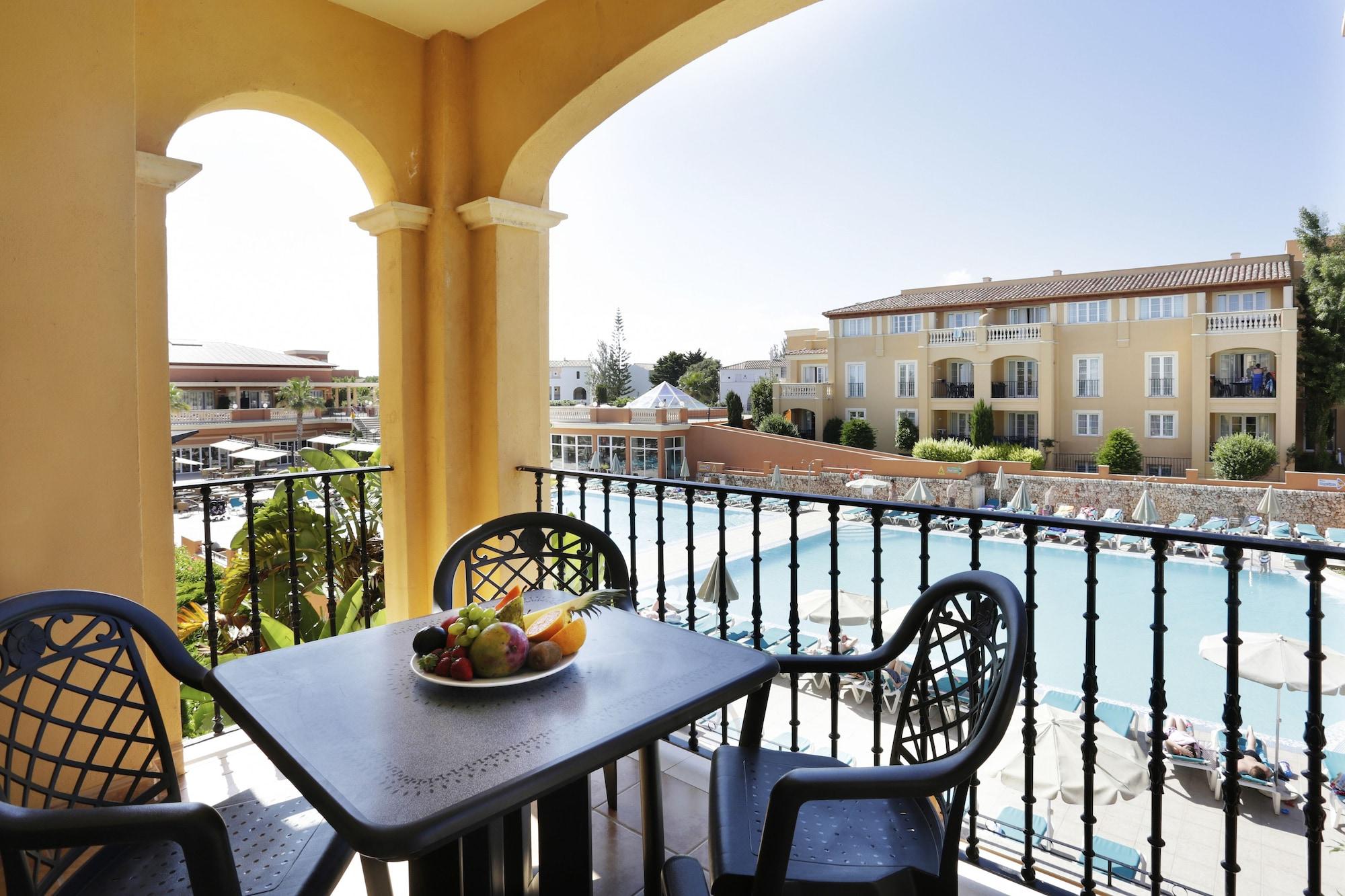 Grupotel Club Turquesa Mar Ciutadella  Ngoại thất bức ảnh