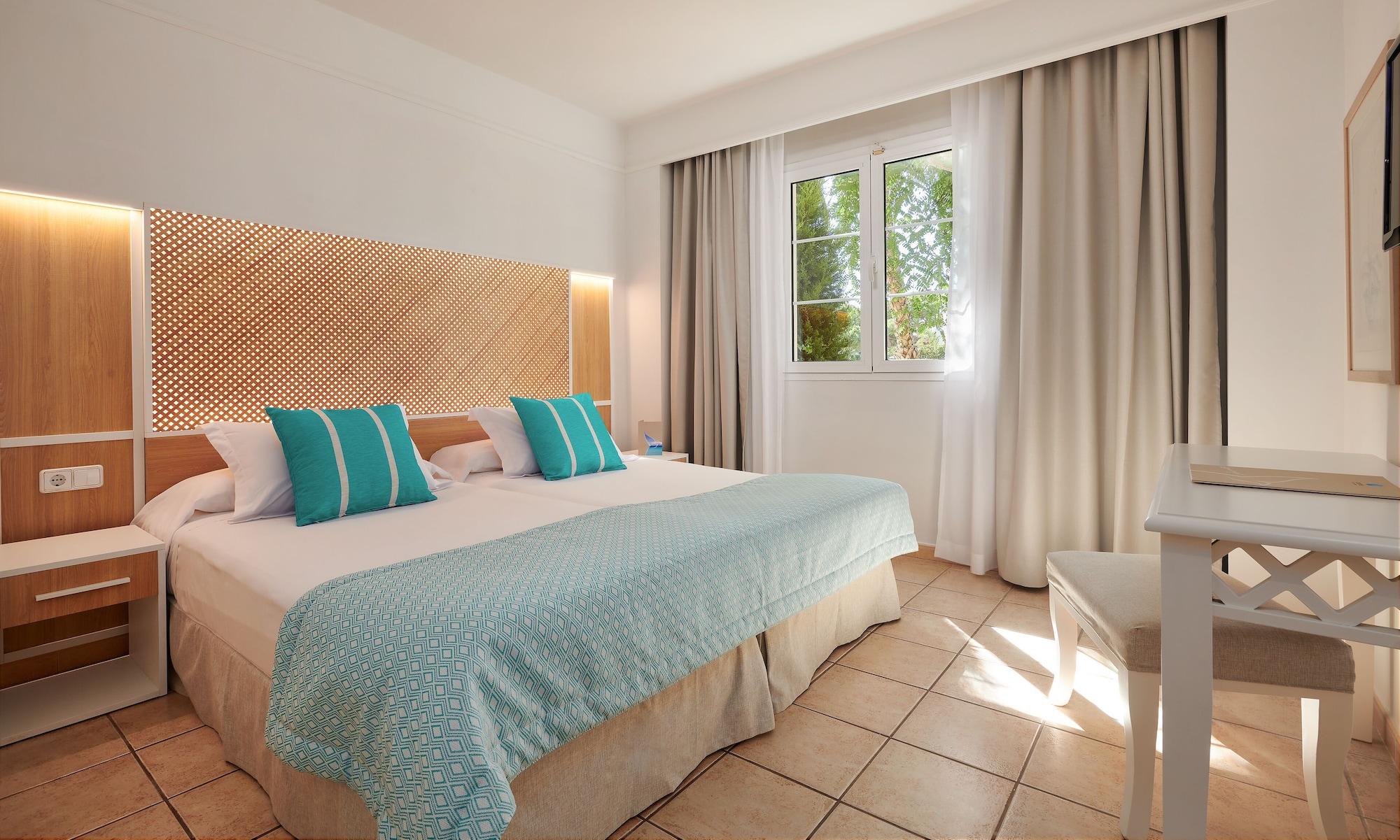 Grupotel Club Turquesa Mar Ciutadella  Ngoại thất bức ảnh