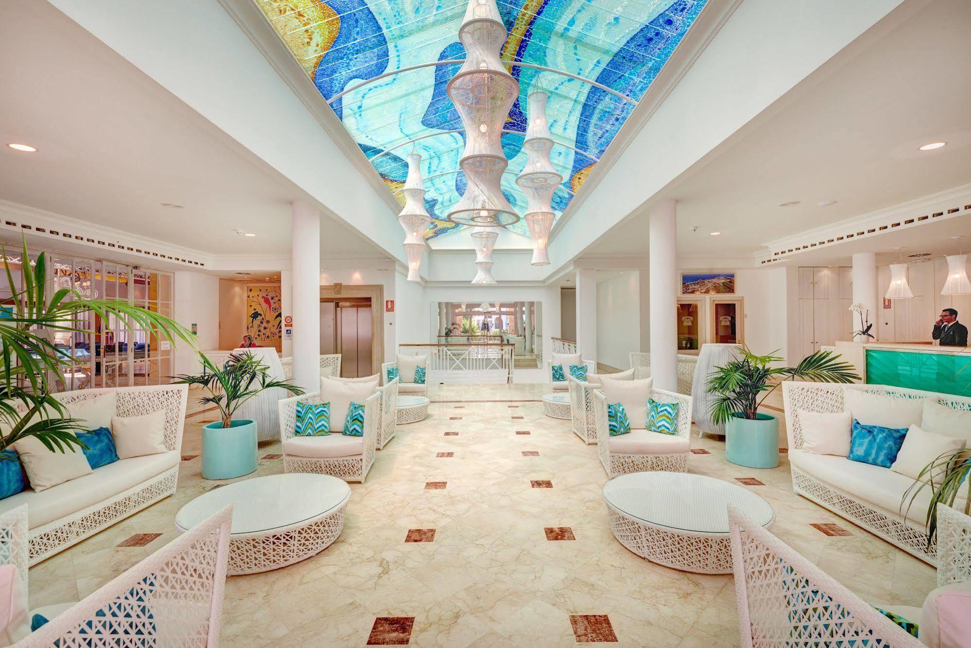 Grupotel Club Turquesa Mar Ciutadella  Ngoại thất bức ảnh