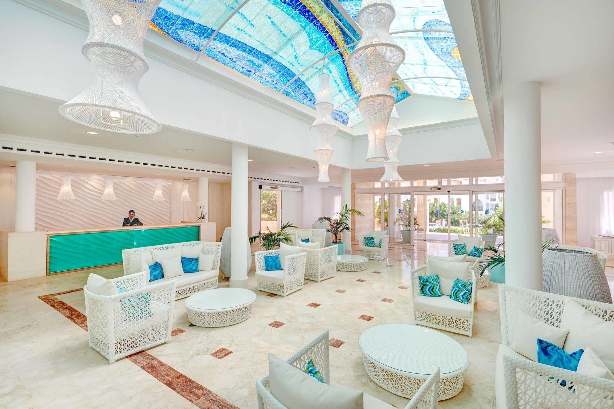 Grupotel Club Turquesa Mar Ciutadella  Ngoại thất bức ảnh